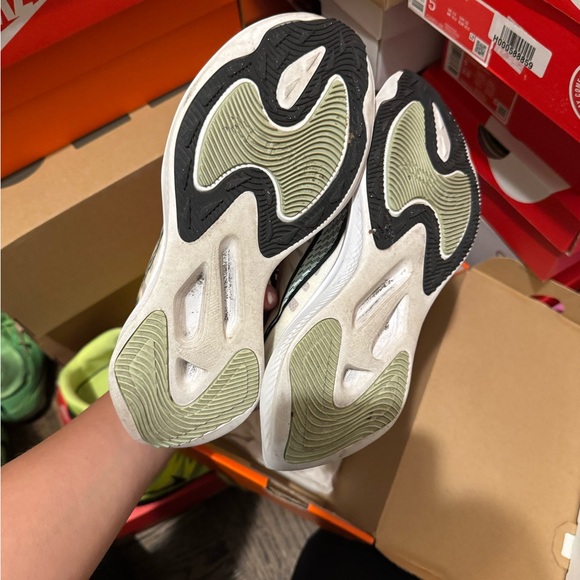 Nike Zoom Gravity Running Sneaker. - Picture 3 of 4